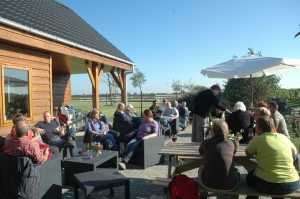 Terras bij het WijnHuis