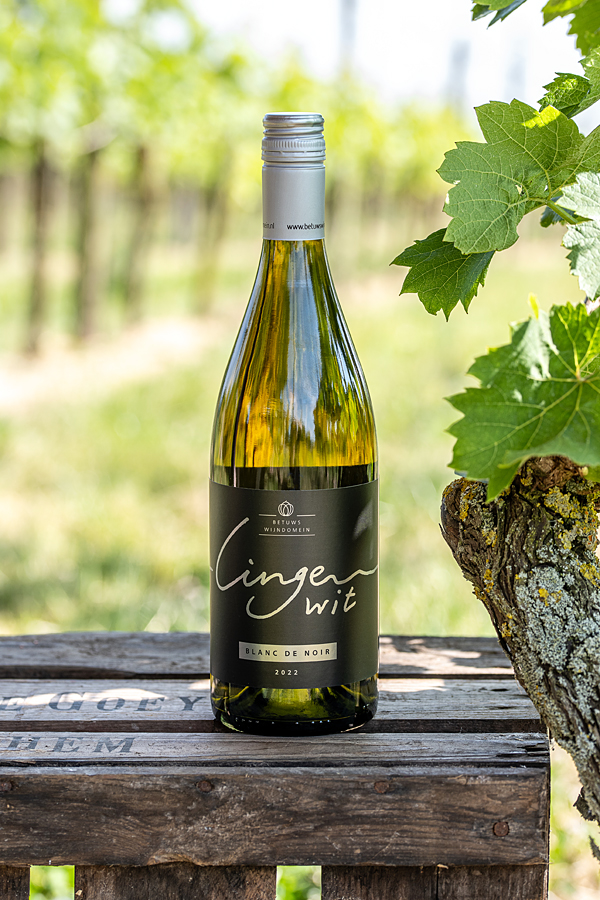 Betuws Wijndomein LingeWit Blanc de Noir